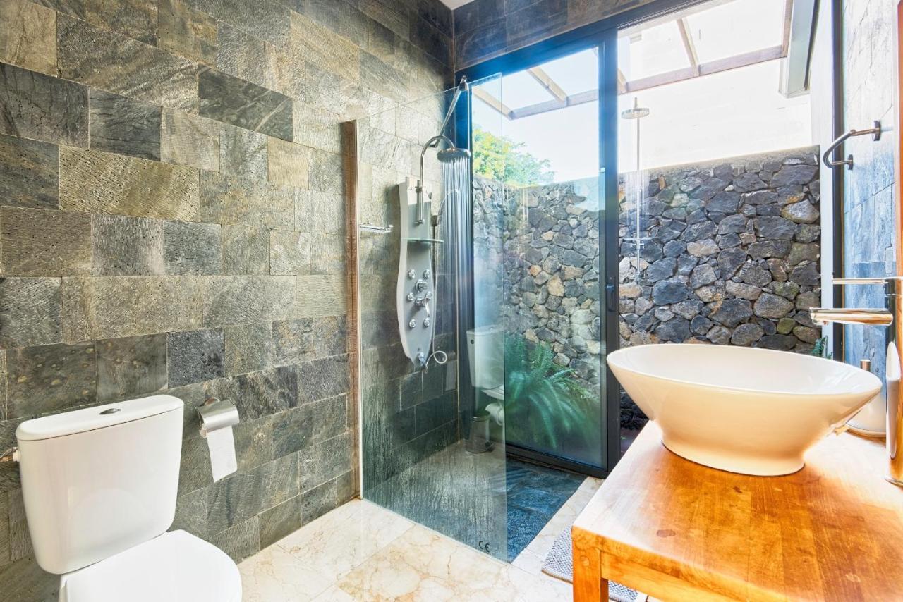 Villa Isis A L Entre-Deux Avec Piscine Pour 7 Personnes Entre Deux Exterior photo